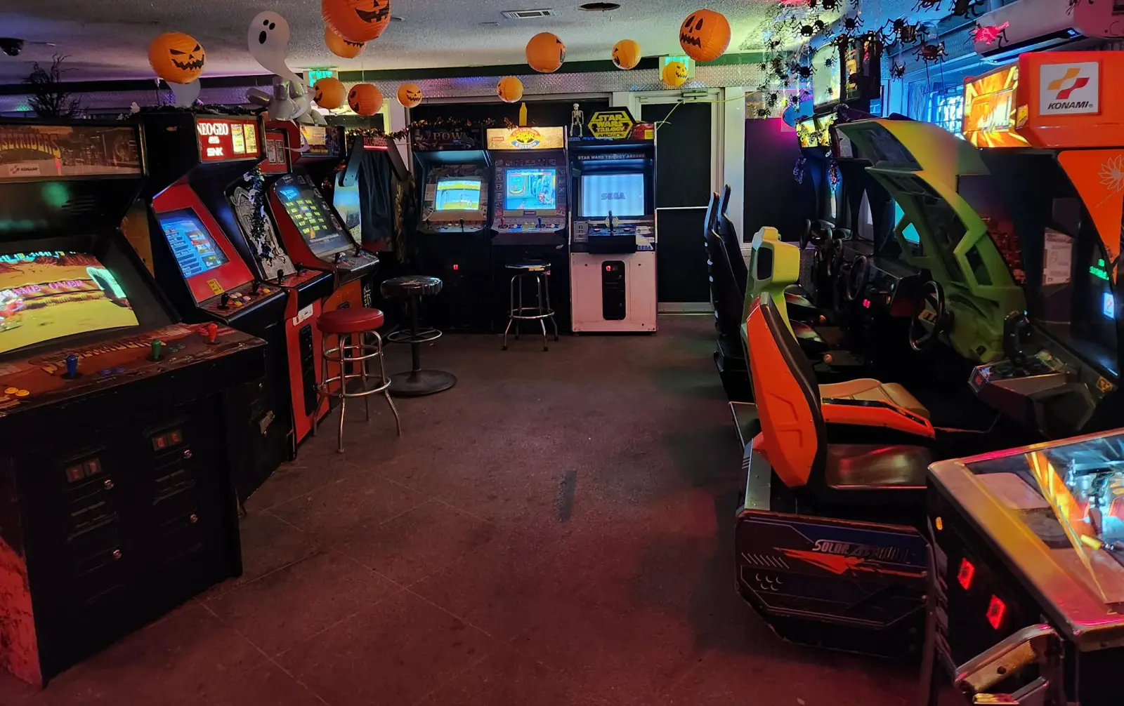 Sunset Riders, Neo Geo, P.O.W. and Street Fighter II along the back wall